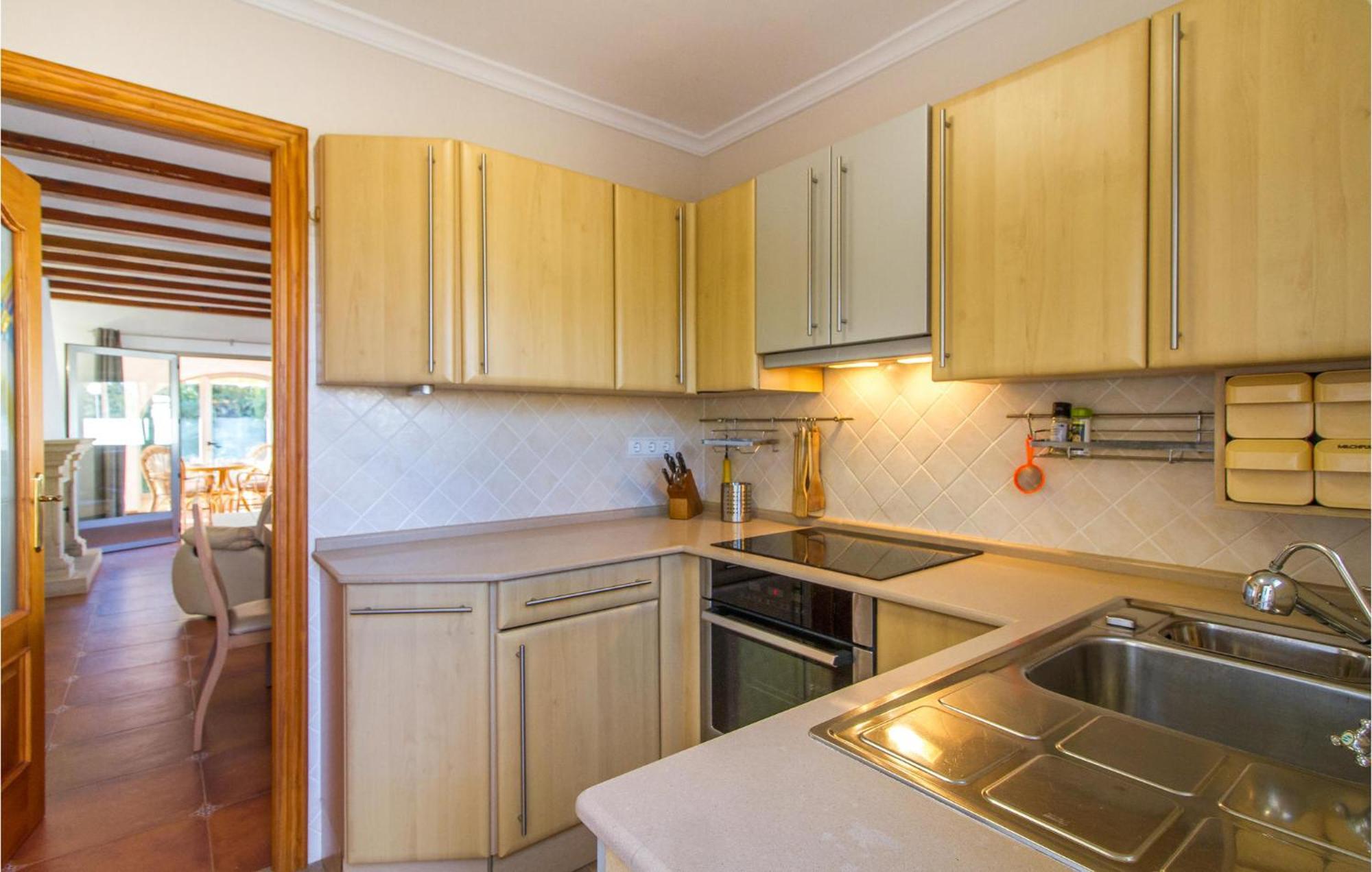 Ferienhaus Lovely In With Kitchen Dénia